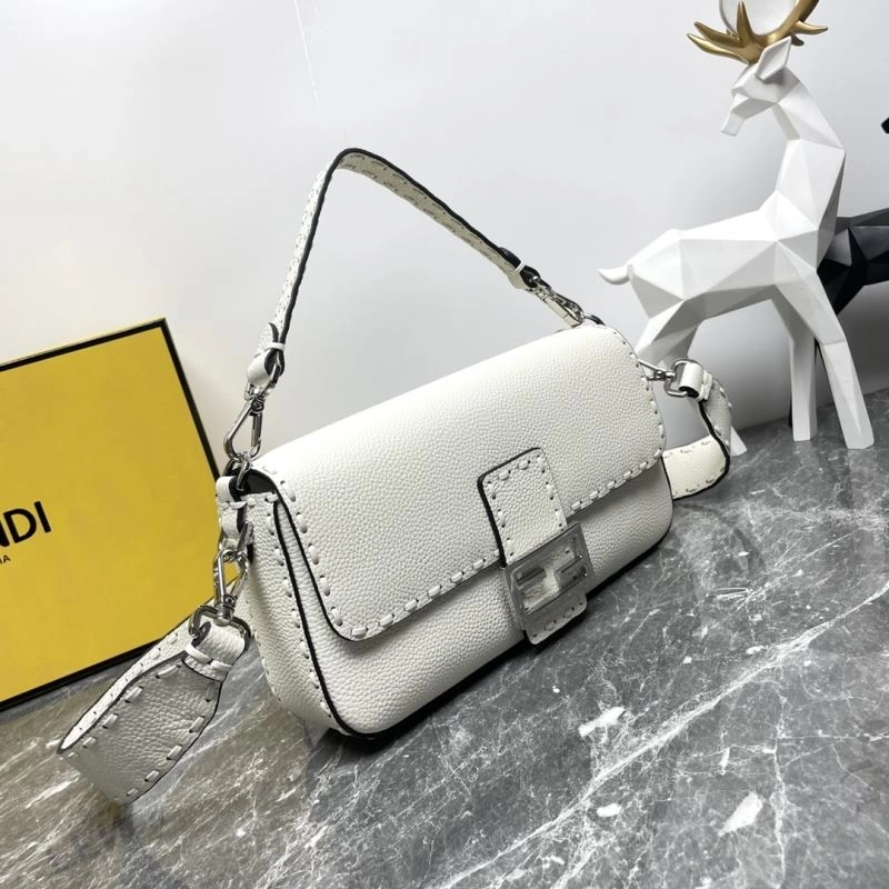 Fendi Baguette Bags Elegant 58023