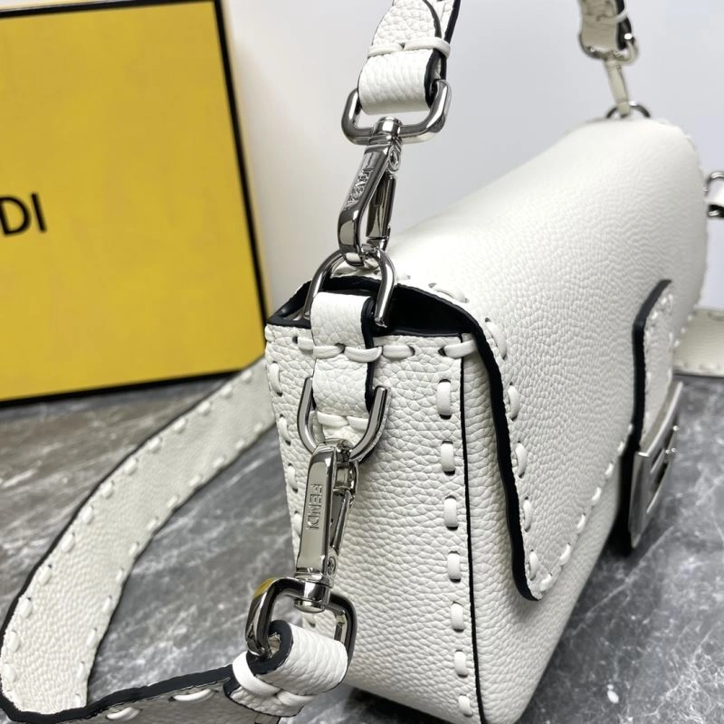 Fendi Baguette Bags Elegant 58023
