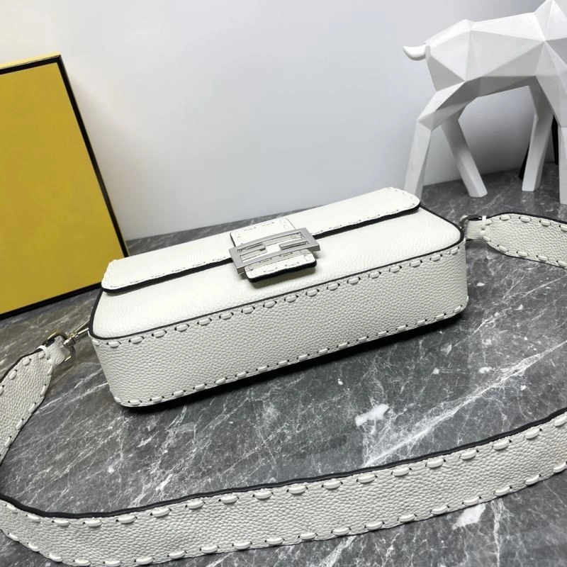 Fendi Baguette Bags Elegant 58023