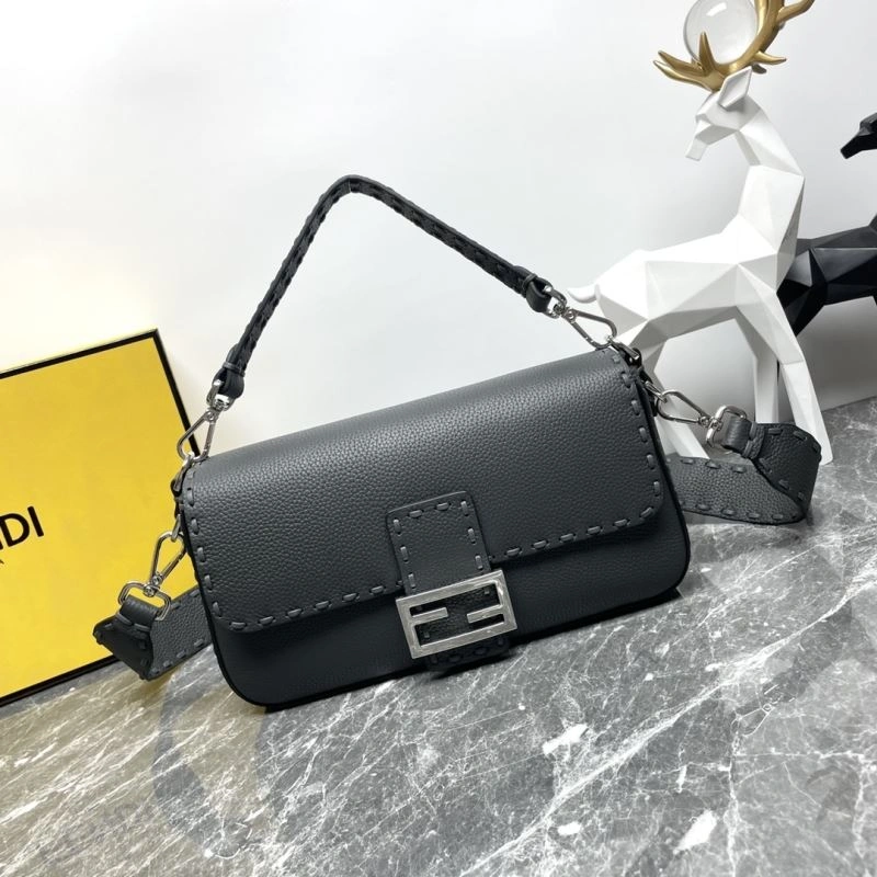Fendi Baguette Bags Functional 58025