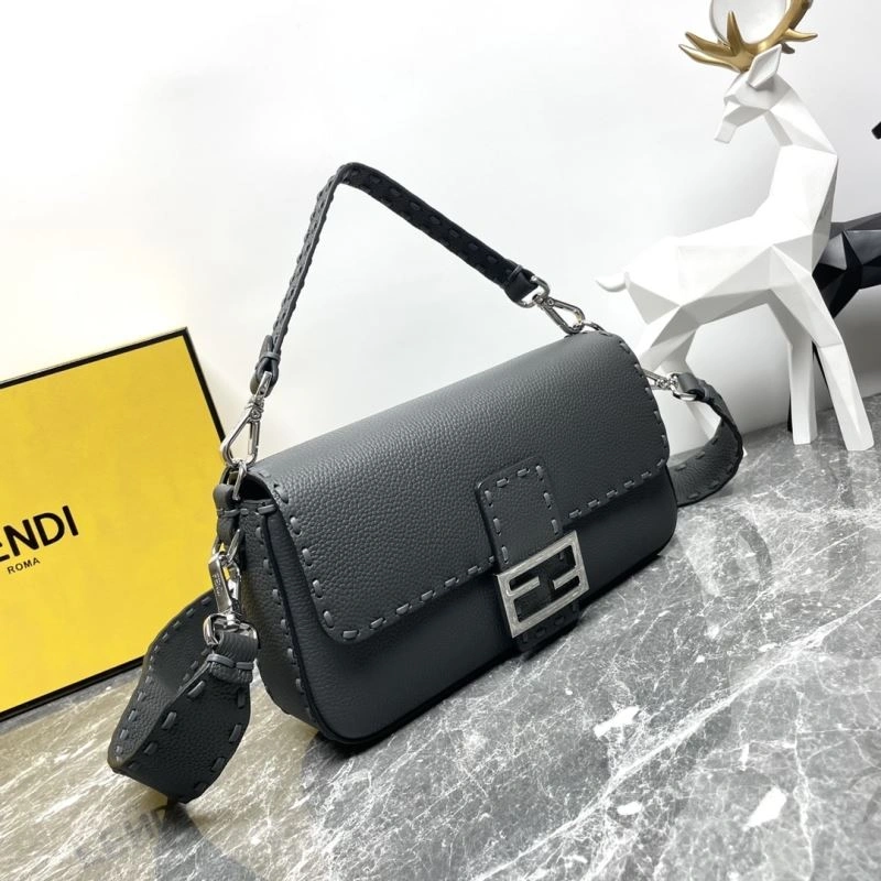 Fendi Baguette Bags Functional 58025
