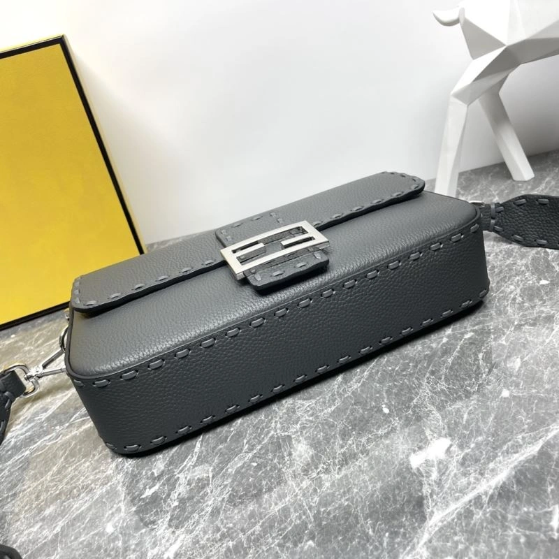 Fendi Baguette Bags Functional 58025
