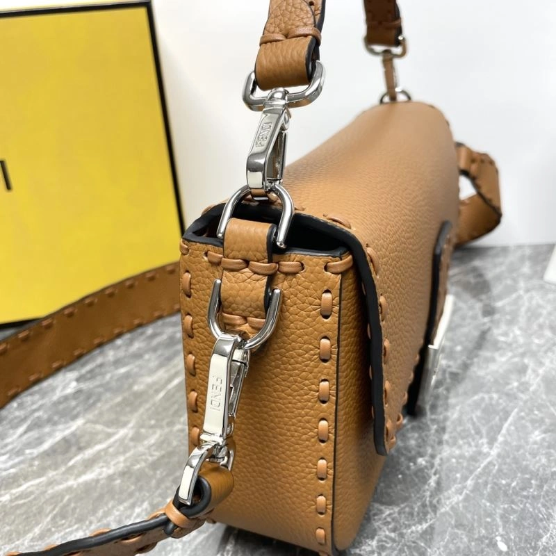 Fendi Baguette Bags Stylish 58057