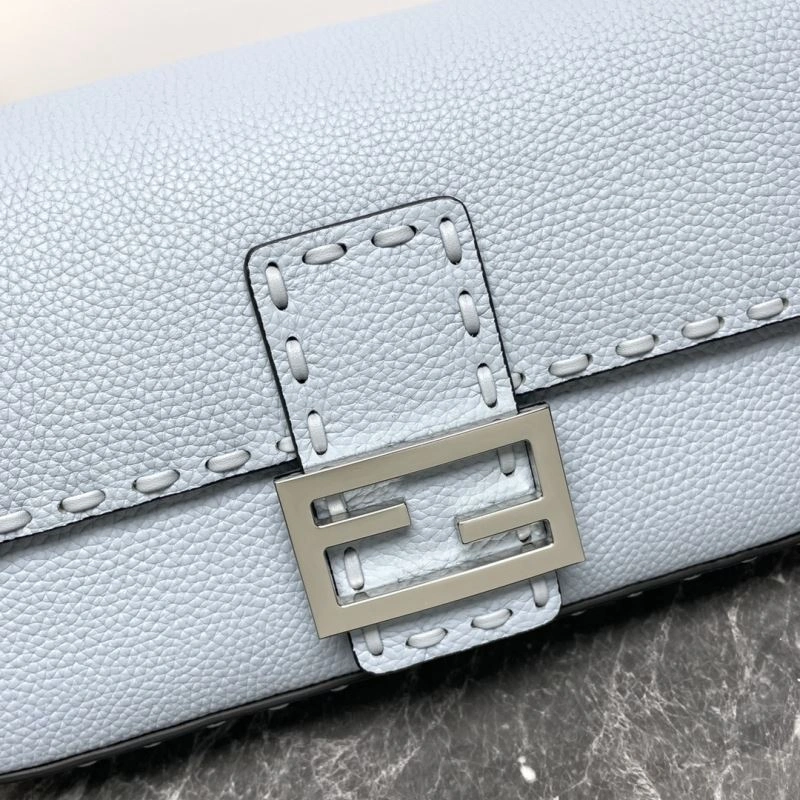 RelaxedFit Fendi Baguette Bags 58035