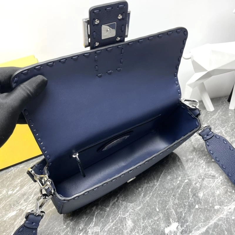 Trendy Fendi Baguette Bags 58034