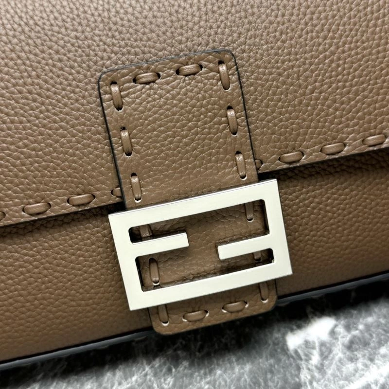 Affordable Fendi Baguette Bags 58031