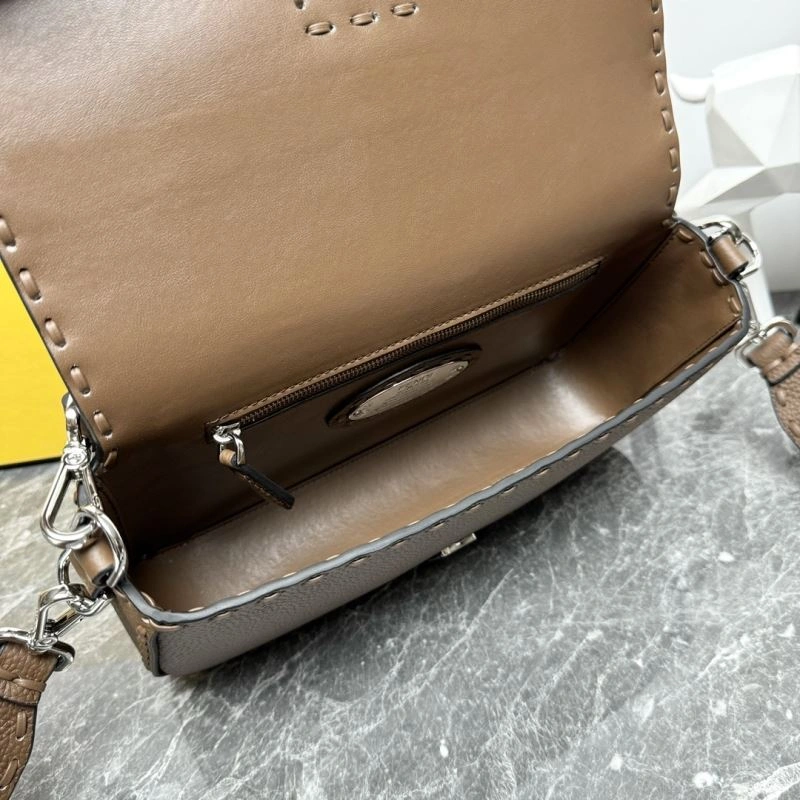 Affordable Fendi Baguette Bags 58031