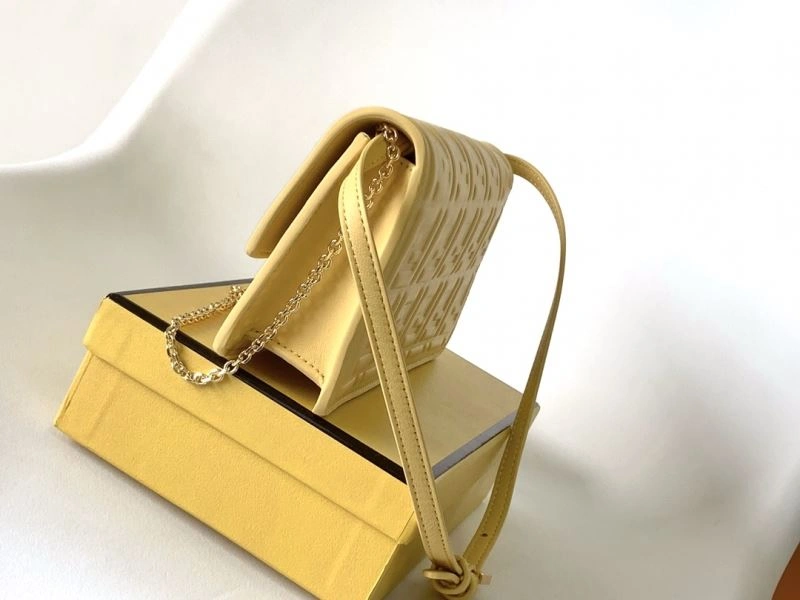 Elegant Fendi Baguette Bags 58021