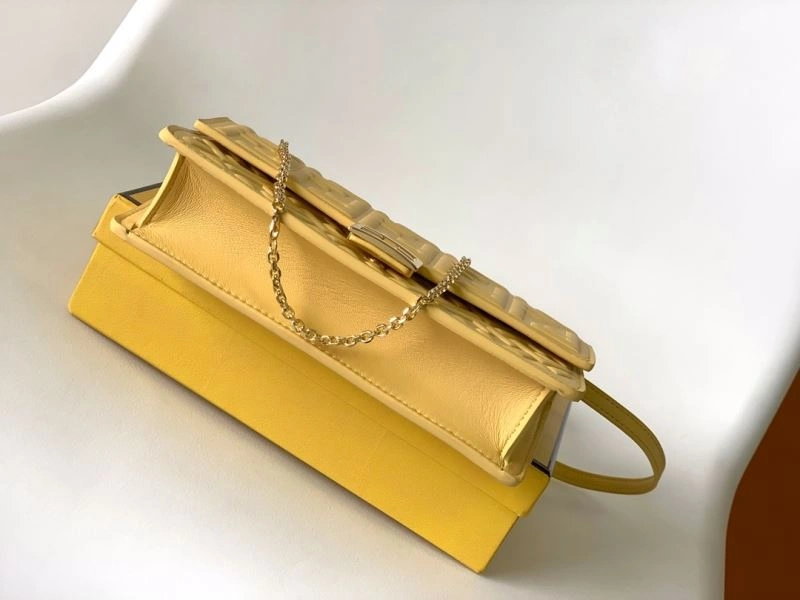 Elegant Fendi Baguette Bags 58021