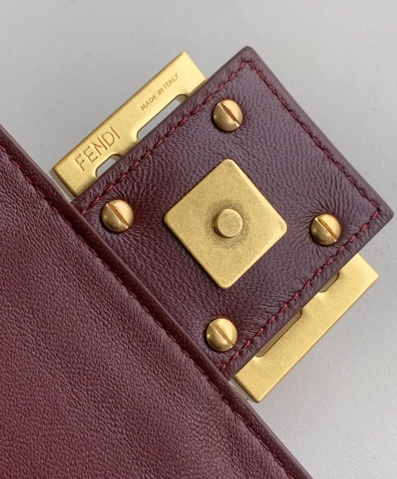Packable Fendi Baguette Bags 58019