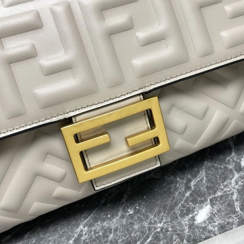 Fendi Baguette Bags UrbanStyle 58012