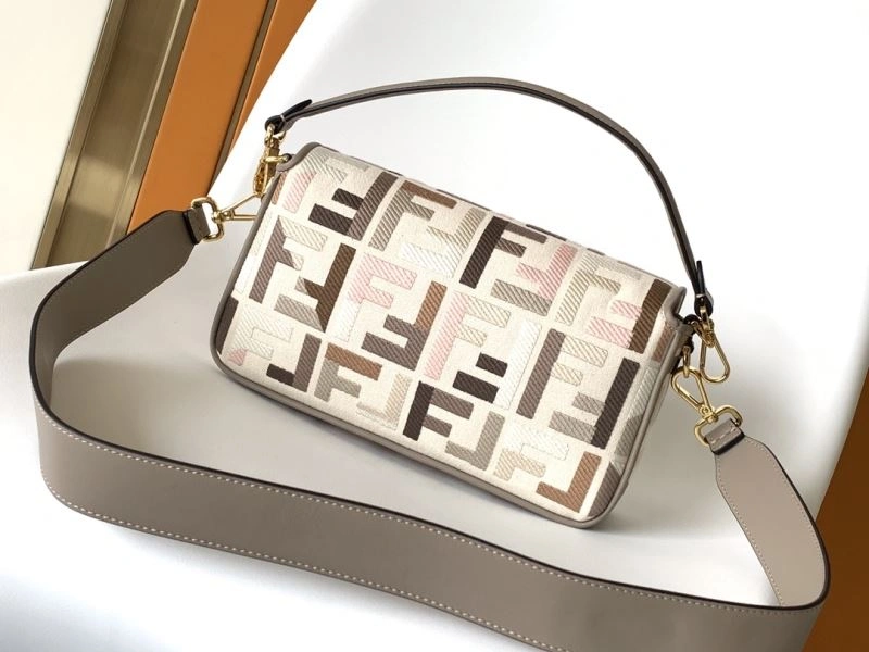 Fendi Baguette Bags Breathable 58029