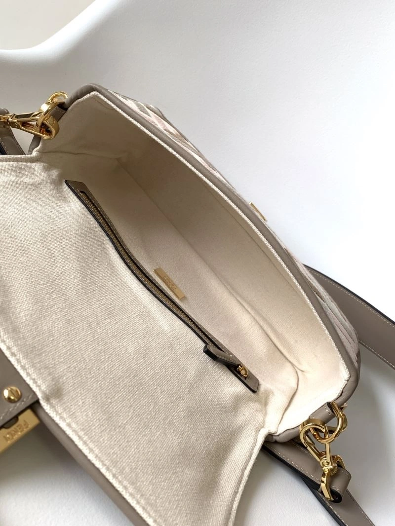 Fendi Baguette Bags Breathable 58029