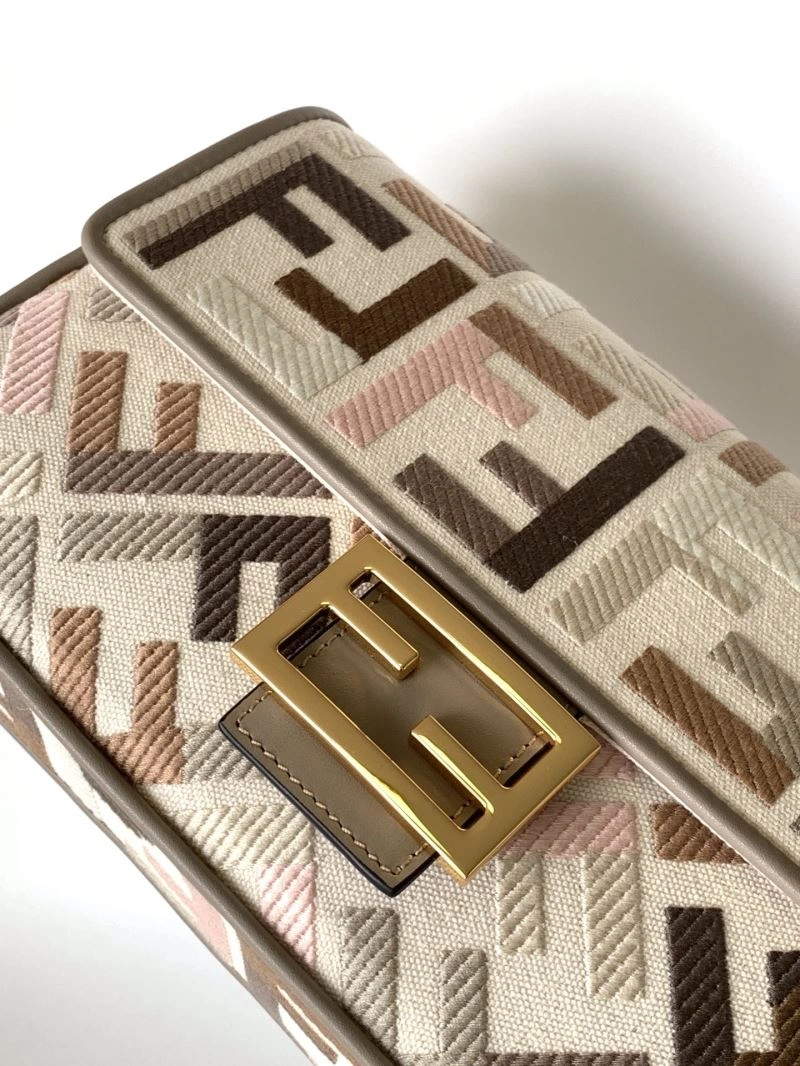 Fendi Baguette Bags Breathable 58029