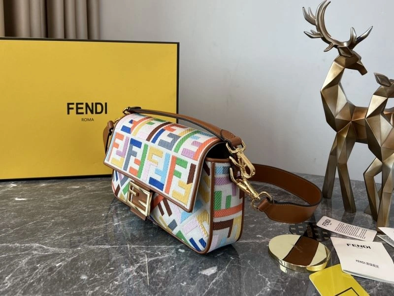 WrinkleFree Fendi Baguette Bags 58022
