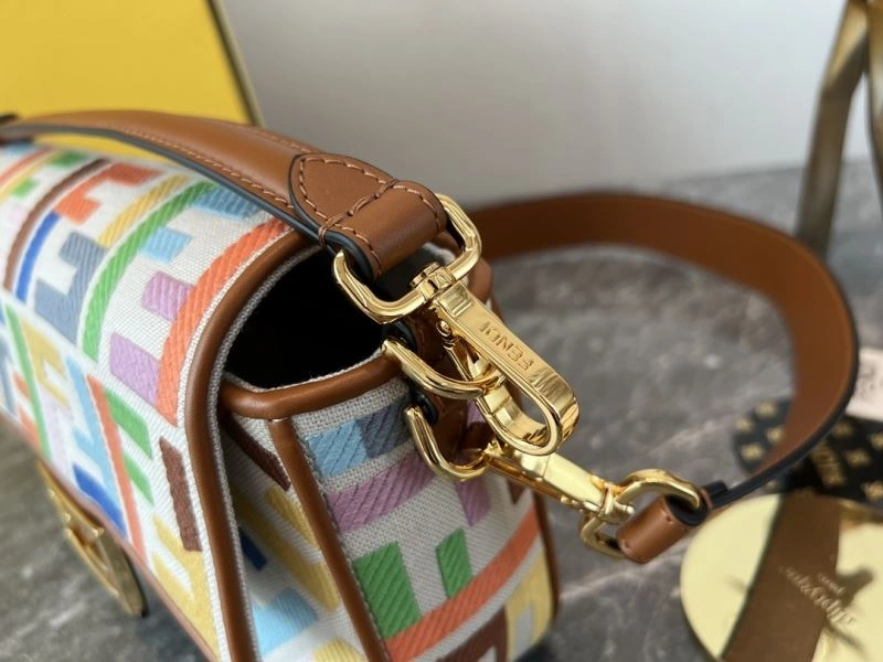 WrinkleFree Fendi Baguette Bags 58022