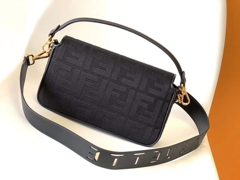 Affordable Fendi Baguette Bags 58001