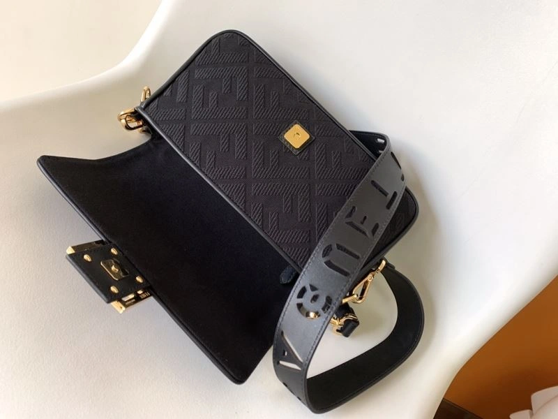 Affordable Fendi Baguette Bags 58001