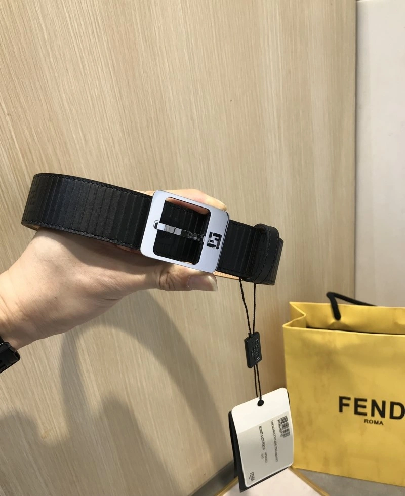 Fendi Belts Compact 286168