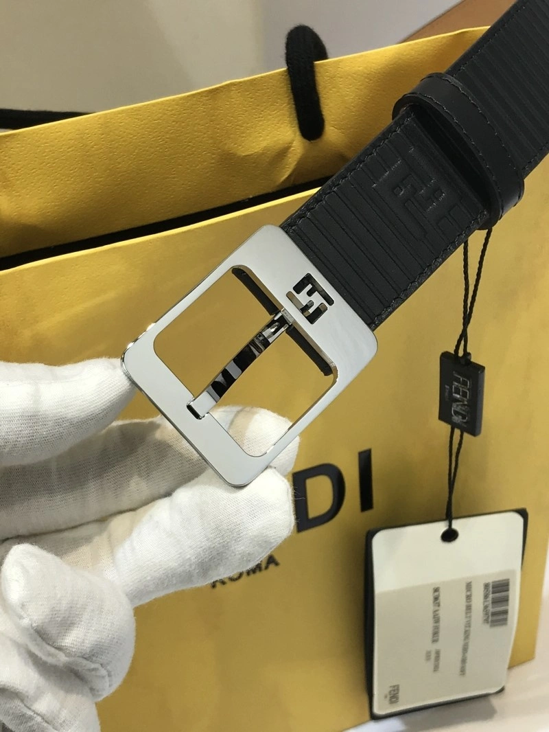 Fendi Belts Compact 286168