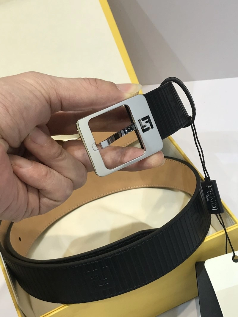 Fendi Belts Compact 286168