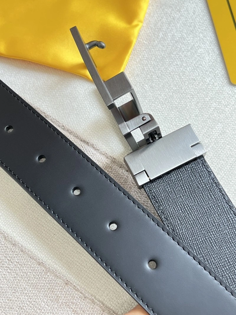 Fendi Belts Versatile 286110