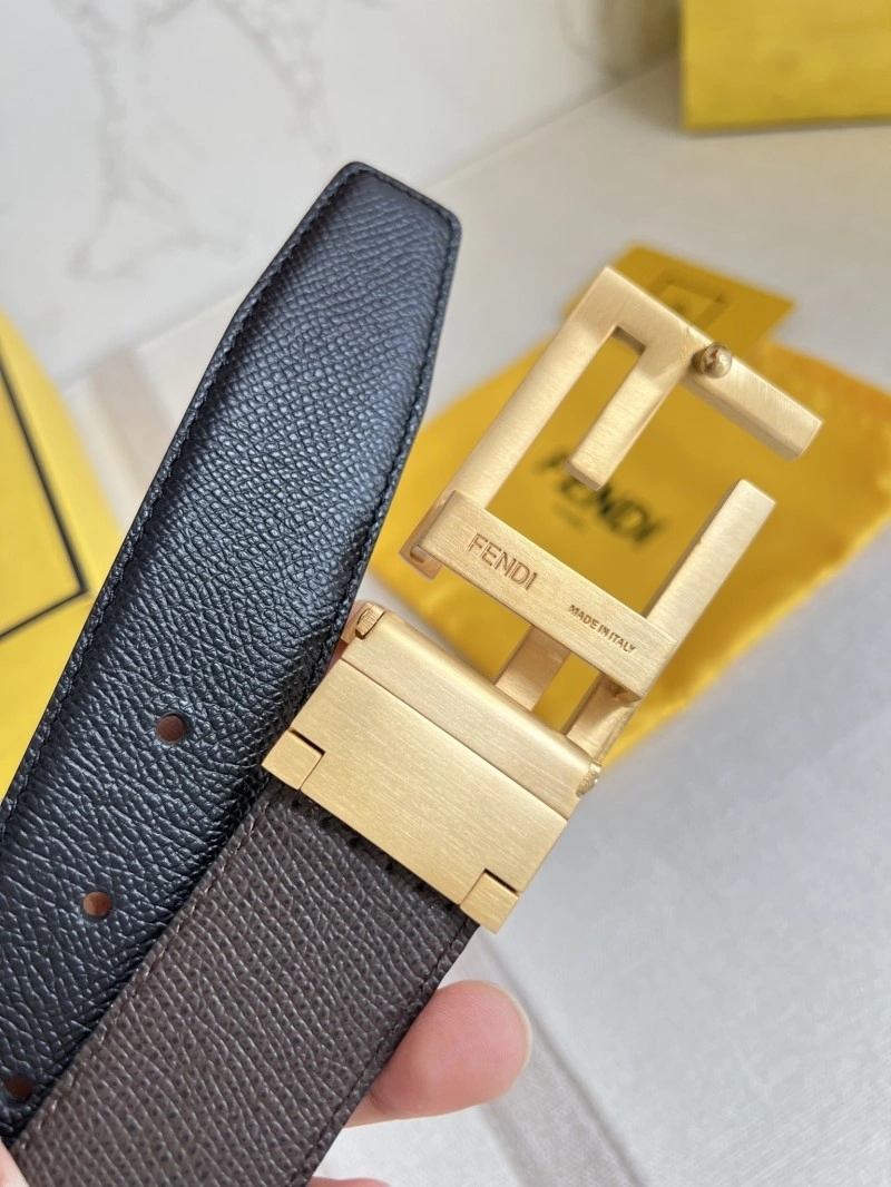 Fendi Belts Compact 286117