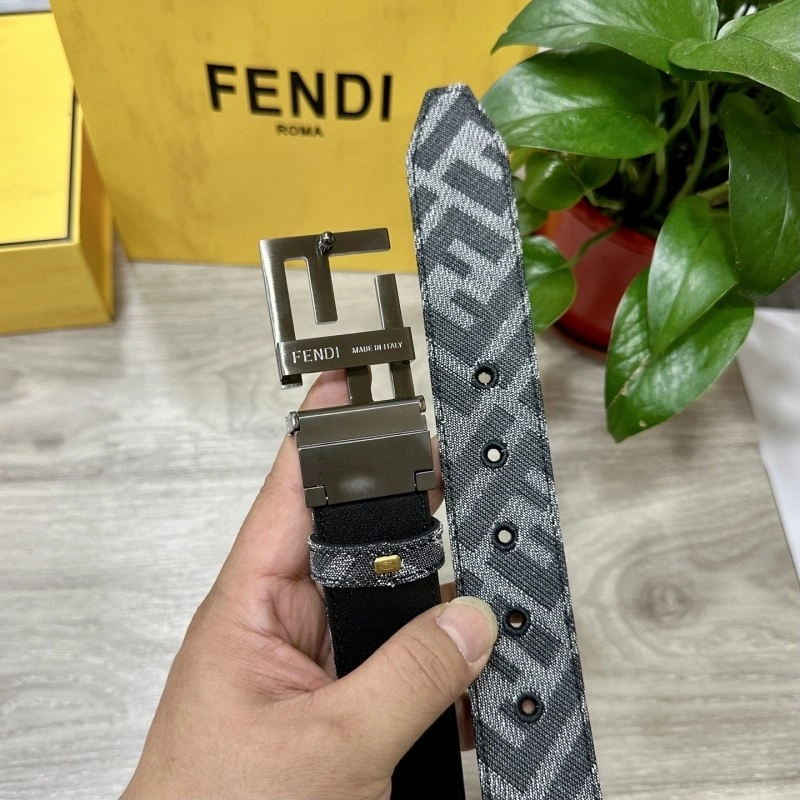 WrinkleFree Fendi Belts 286139