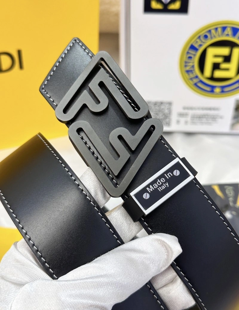 RelaxedFit Fendi Belts 286093