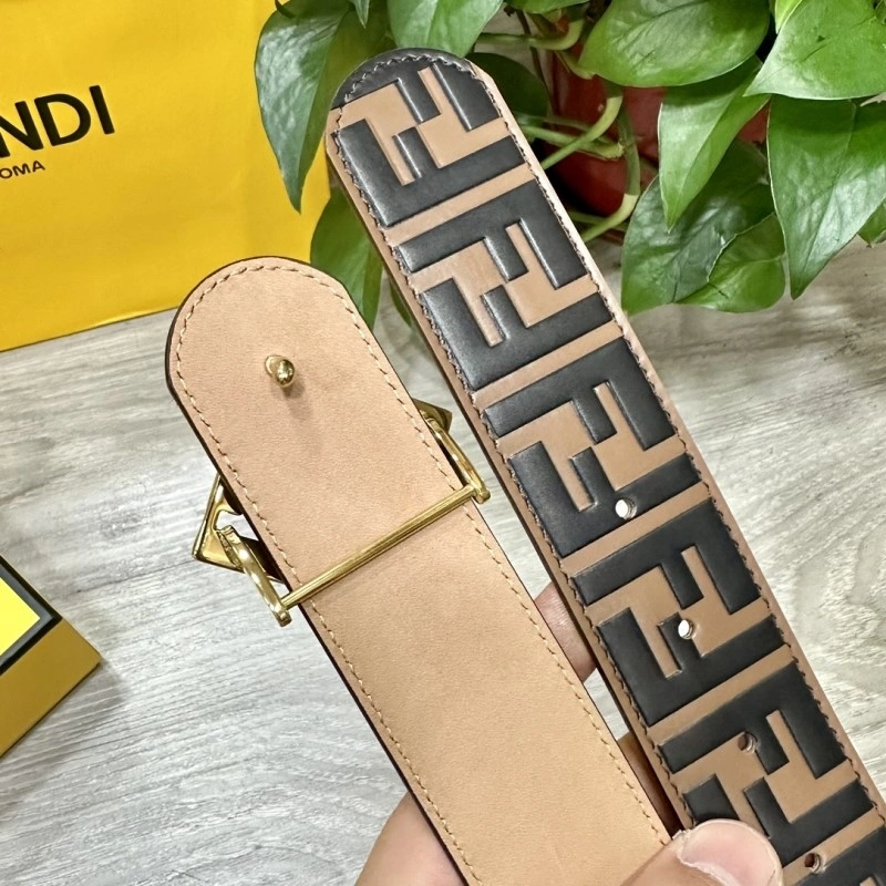 Sporty Fendi Belts 285975