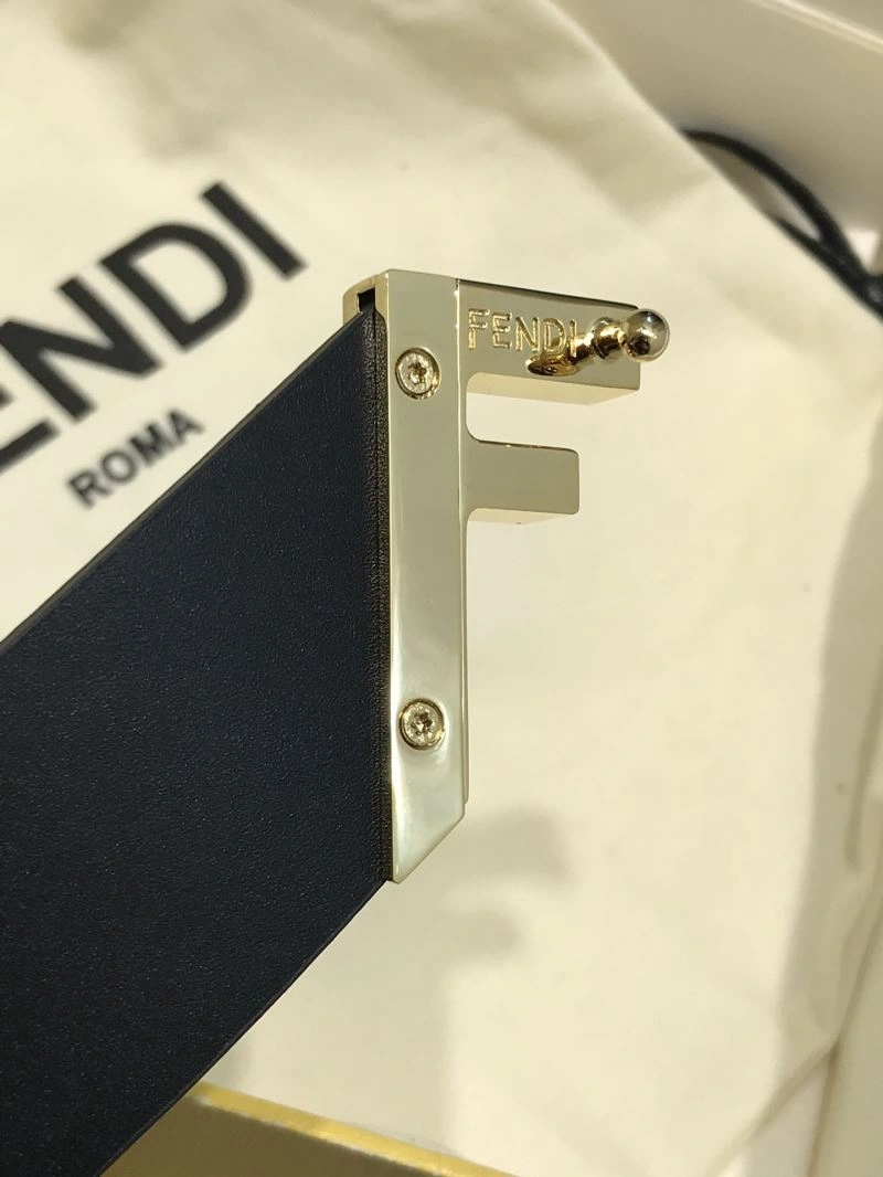 TechFriendly Fendi Belts 286357