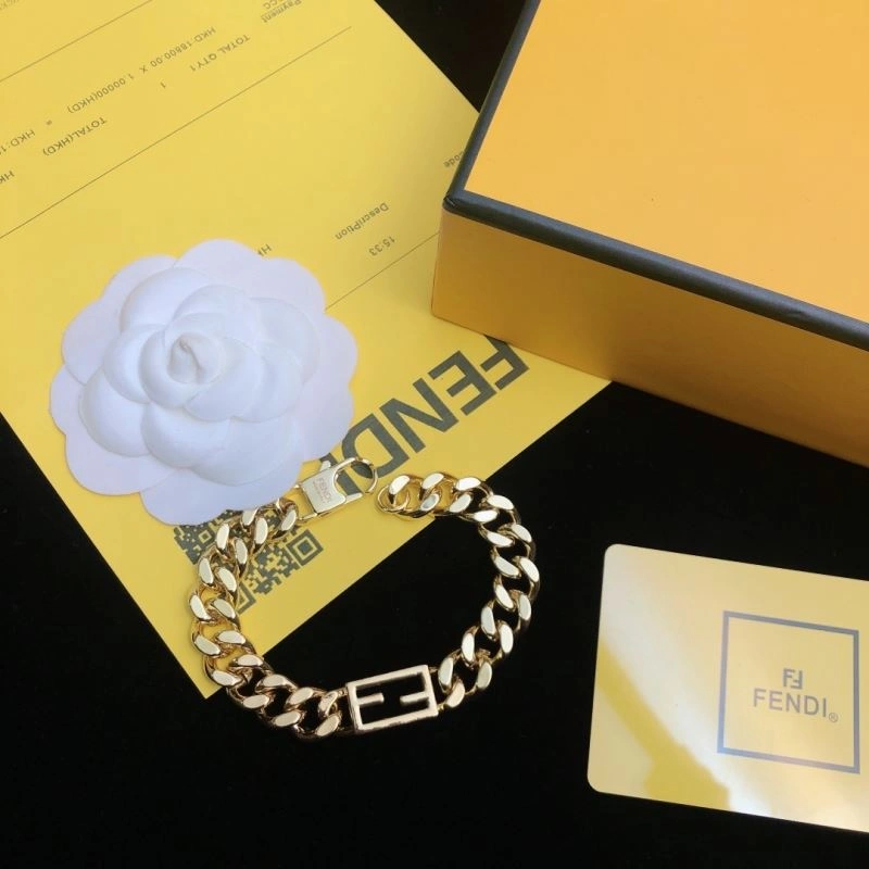 Trendsetting Fendi Bracelets 213552