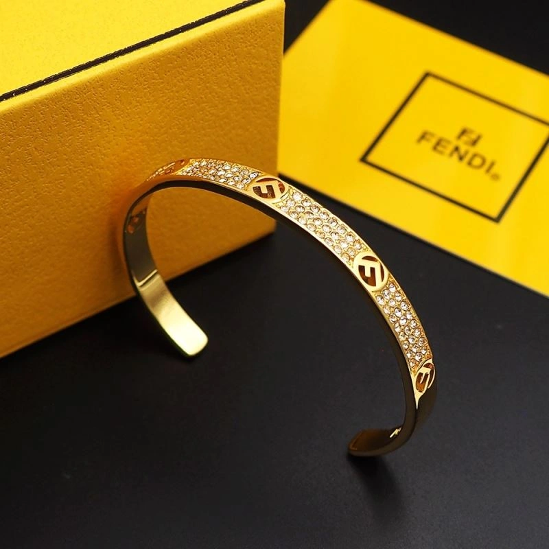 Trendsetting Fendi Bracelets 213070