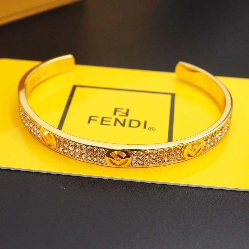 Trendsetting Fendi Bracelets 213070