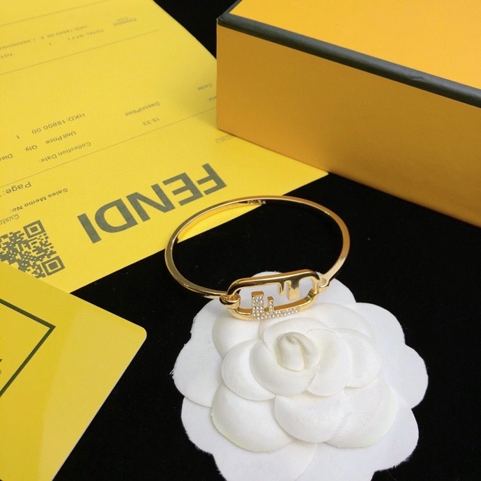 Sleek Fendi Bracelets 213064