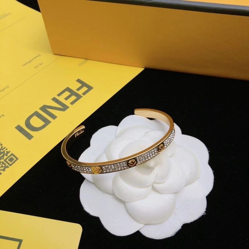 Fendi Bracelets Sleek 212633