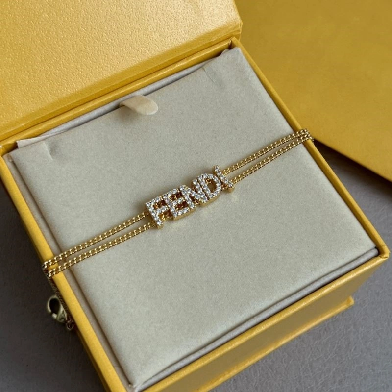 ModernLook Fendi Bracelets 209358