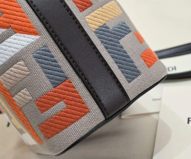 Fendi Bucket Bags Attractive 85398