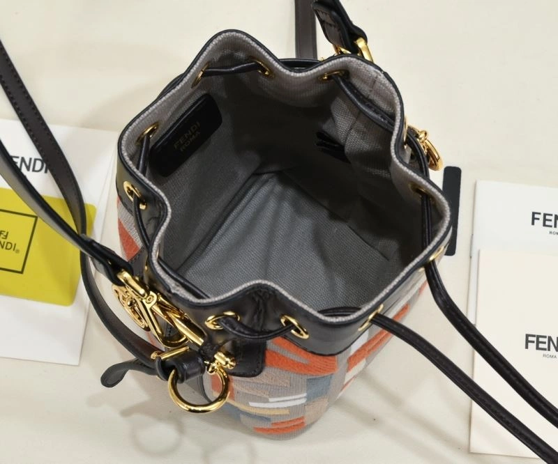 Fendi Bucket Bags Attractive 85398