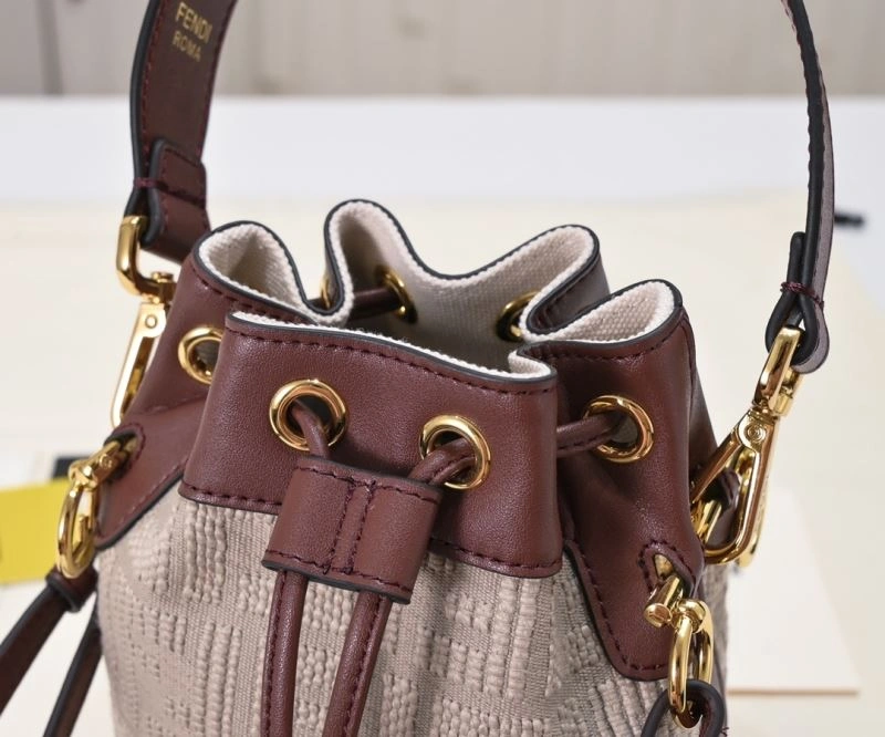 Fendi Bucket Bags UrbanStyle 85397