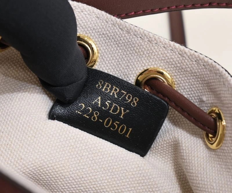 Fendi Bucket Bags UrbanStyle 85397