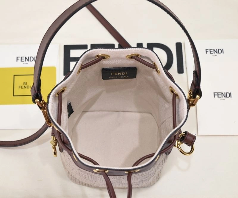 Fendi Bucket Bags UrbanStyle 85397