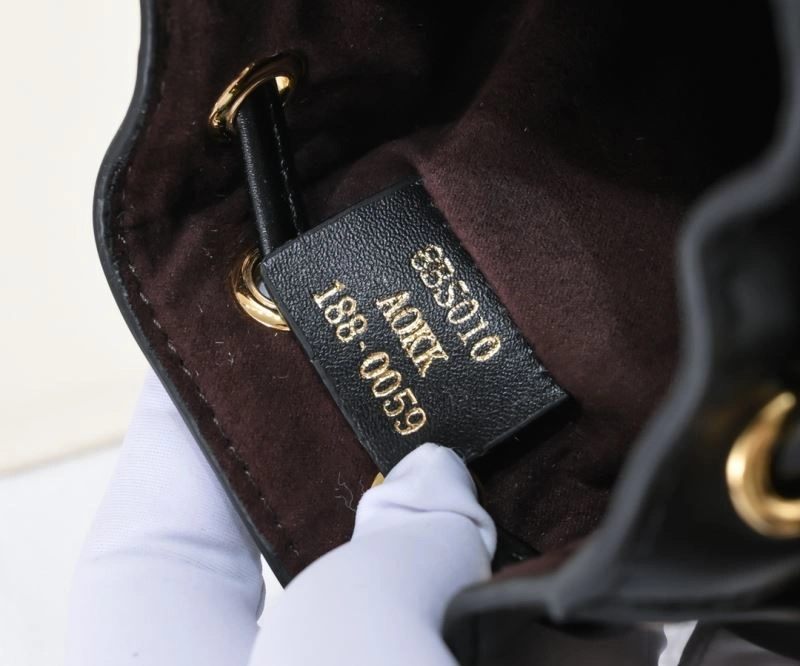 Fendi Bucket Bags Compact 85394