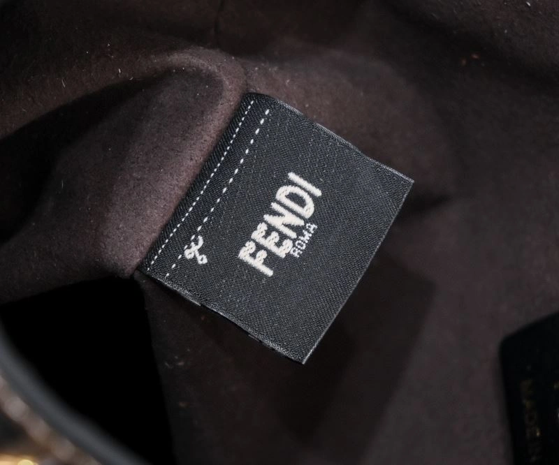 Versatile Fendi Bucket Bags 85389