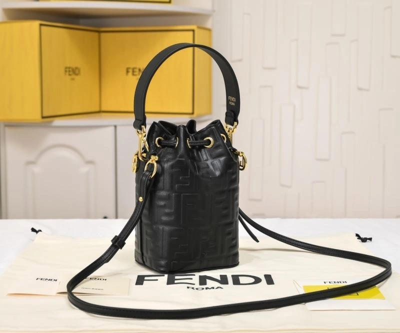 WellDesigned Fendi Bucket Bags 85387