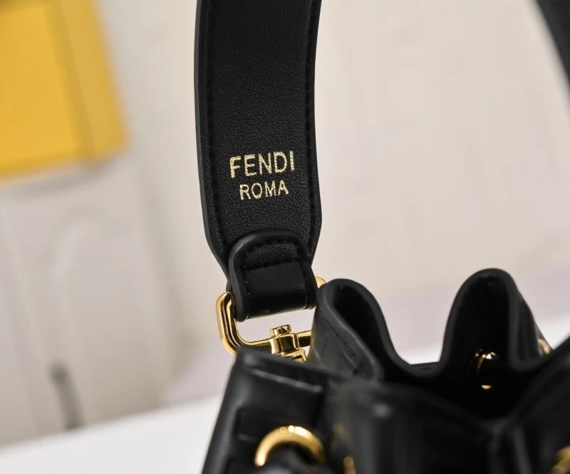 WellDesigned Fendi Bucket Bags 85387