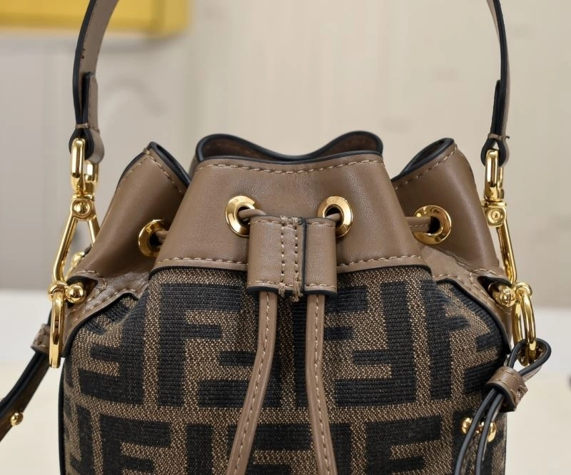 Cozy Fendi Bucket Bags 85386