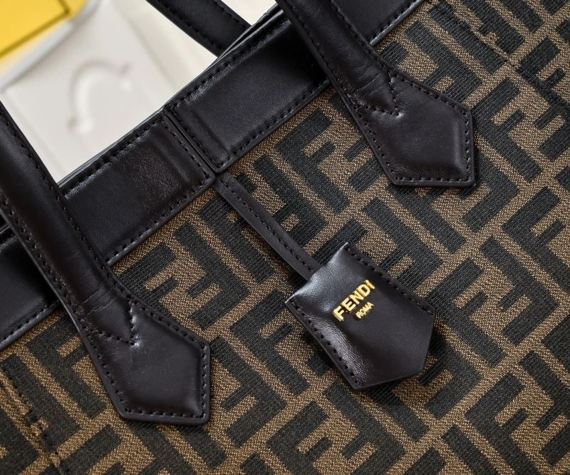 Fendi Bucket Bags Fashionable 85382