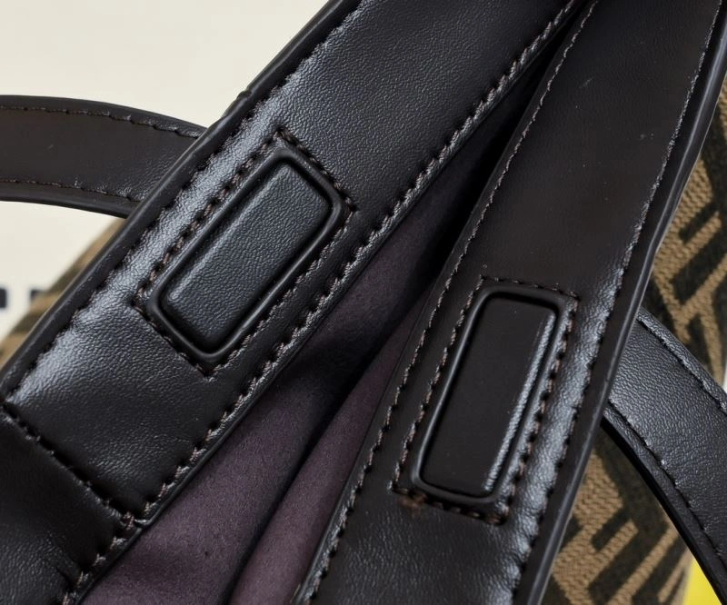 Fendi Bucket Bags Fashionable 85382