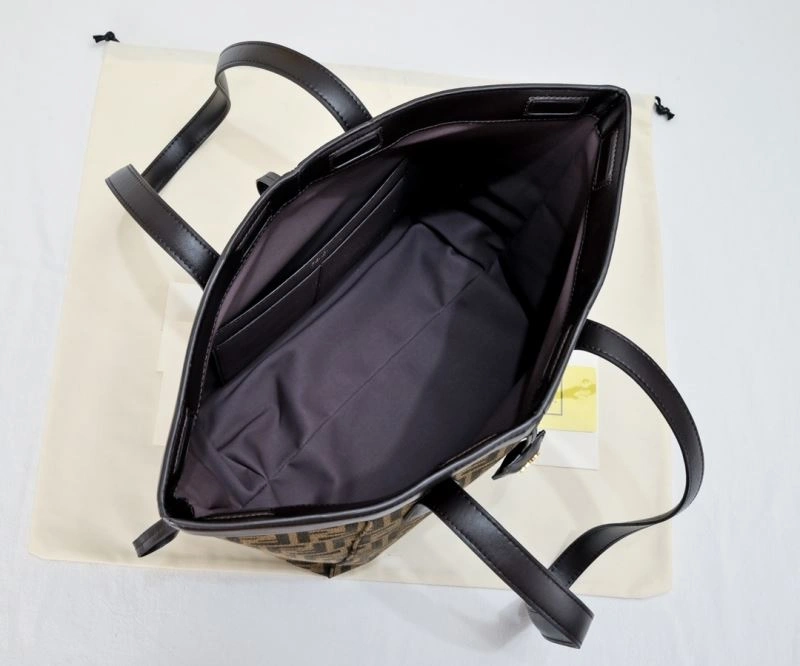 Fendi Bucket Bags Fashionable 85382